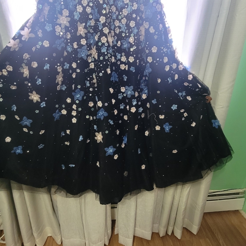 Mac Duggal- Mother of the Groom Gown- size 18 - Picture 13 of 15